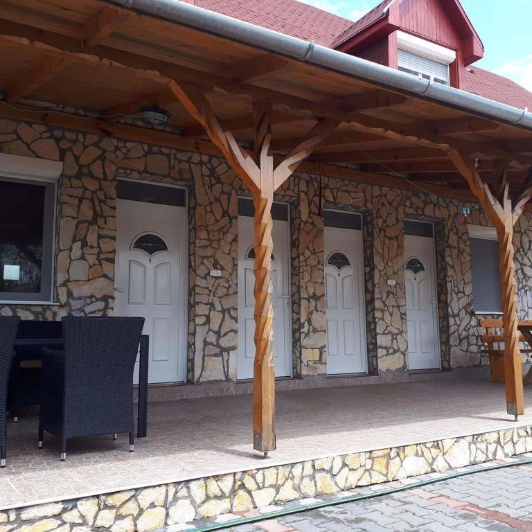 Relax Apartman Siofok-Sosto Exteriör bild